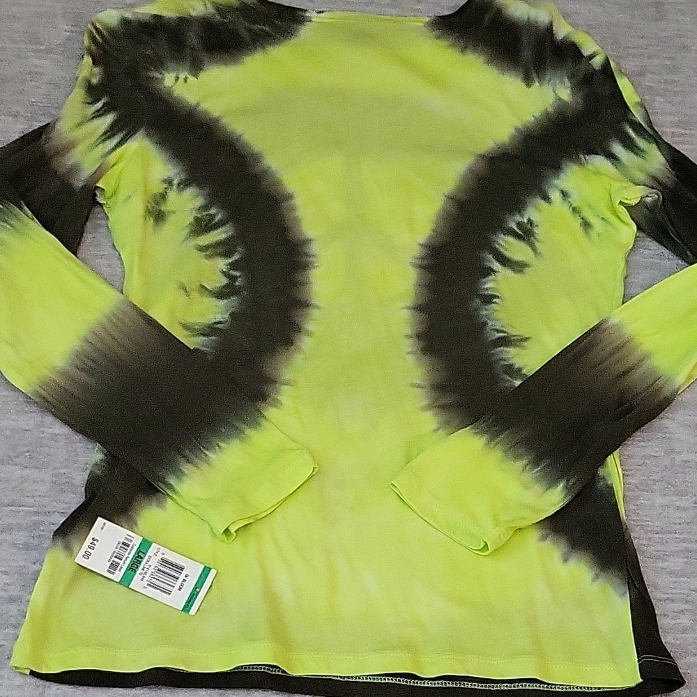Tie-Dye Peace Sign Shirt - Picture 5 of 5